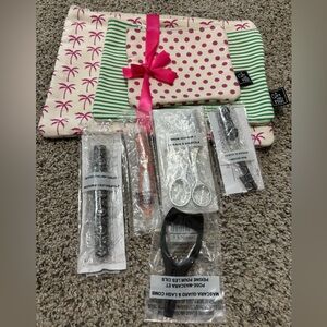 Stocking or basket stuffer gift set makeup bags heated eyelash curler more new